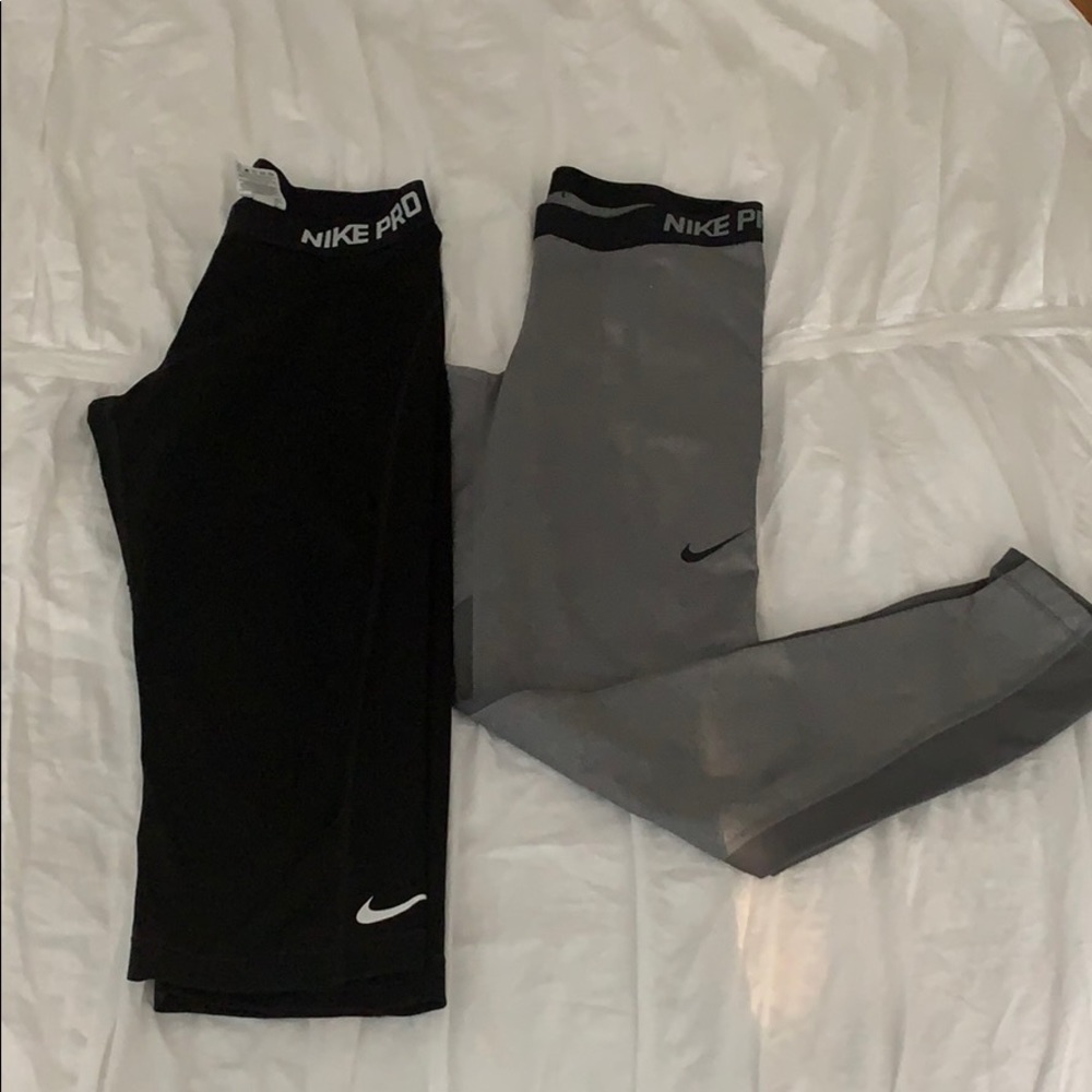 Bundle of two NIKE PRO legging and Capri